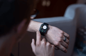 Cara menambah dan mengubah tampilan jam di Apple Watch Anda